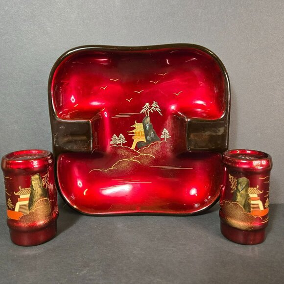 Vintage Japanese Lacquerware Ashtray & Salt Pepper Set Red & Black w Gold Pagoda - Picture 1 of 9